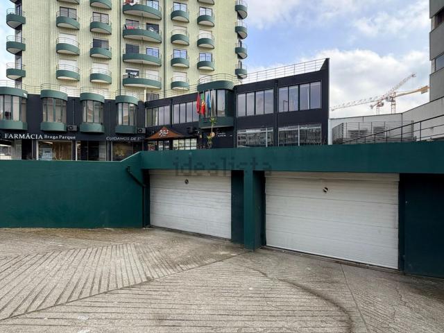 Garagem, São Victor
