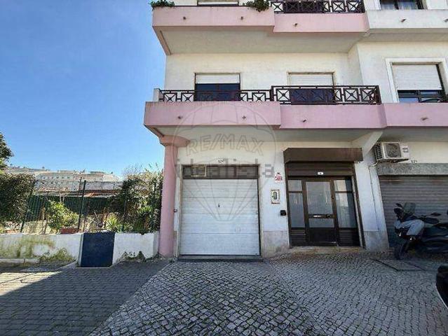 Garagem, Setúbal
