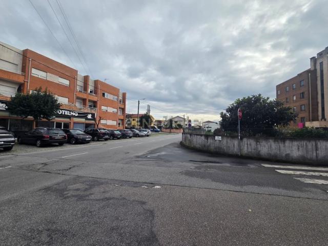 Garagem, Valongo