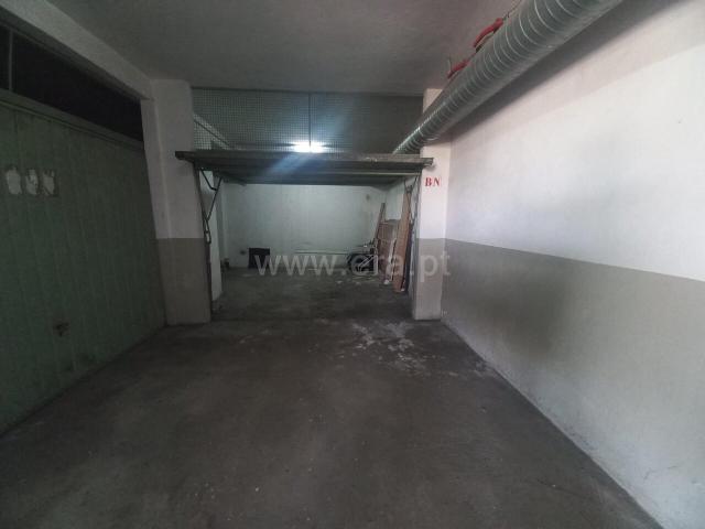 Garagem / Vila Nova de Gaia, Oliveira do Douro