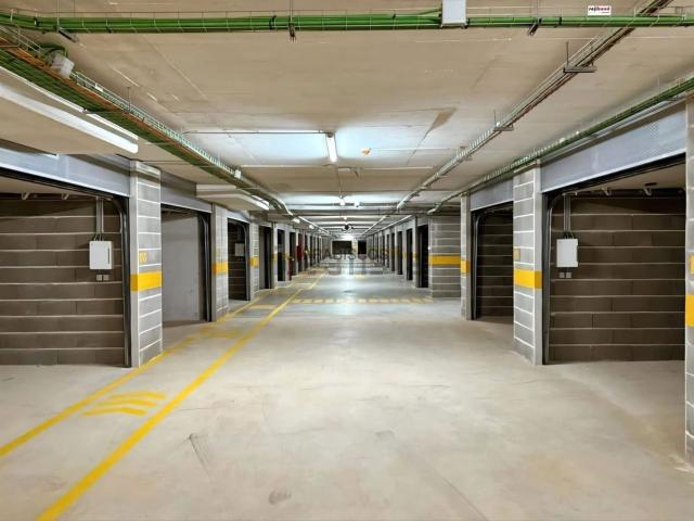 Garagem, Zona Ribeirinha, Portimão