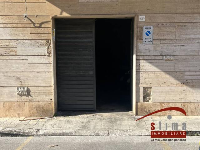 Garage/Magazzino in vendita a Siracusa, Borgata