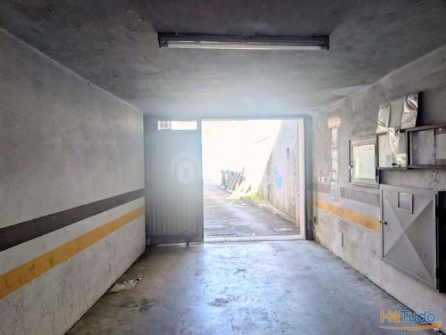 Garagem/Armazém 63 m² ? Espaçosa, versátil e rara em Camarate | 26074084617