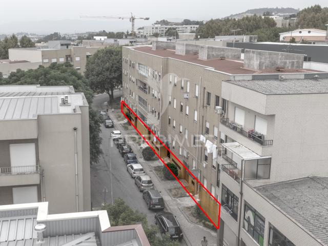 Garagem/Armazém Maximinos, Braga