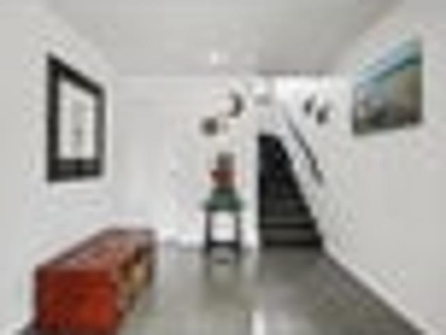 Garaging Galore in Te Puru