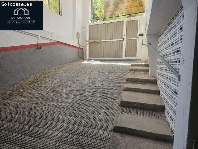 Garaje Cabinado en Benidorm,zona poniente, alquiler anual, www.euroloix.com