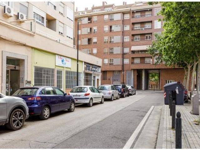 Garaje a la venta en Calle Emilio Castelar, zona La Granja