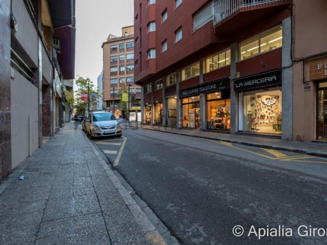 Garaje, Girona