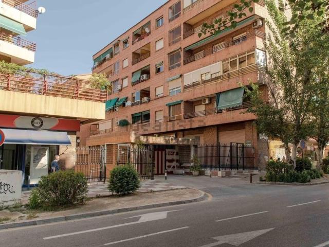 Garaje, Granada