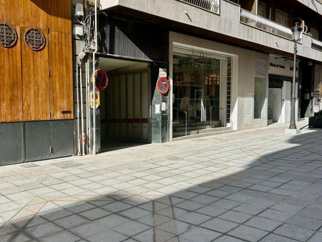 Garaje, Granada