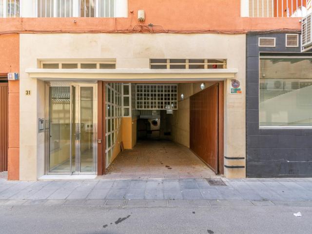 GARAJE DOBLE EN CALLE BERENGUEL
