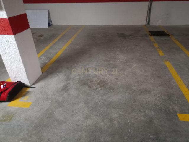 Garaje en calle Riu Xuquer en Manises Valencia