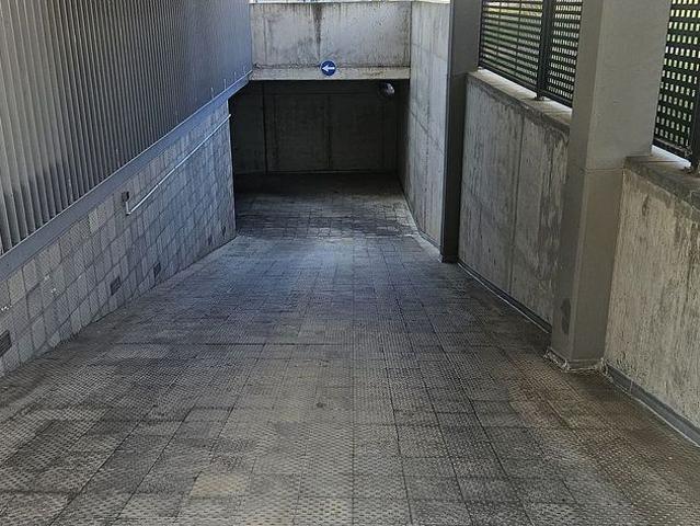 Garaje en alquiler en Calafell, de 14 m² por 70