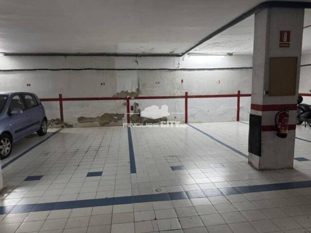 Garaje en Alquiler en Calella