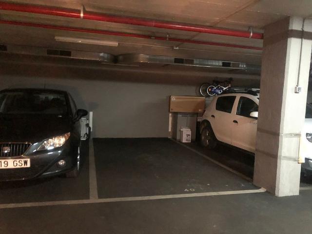Garaje en alquiler en calle Córcega, Barcelona, por 100
