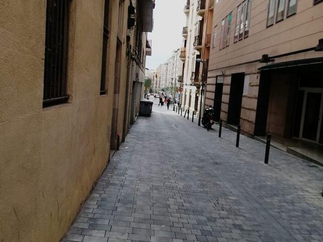 Garaje en alquiler en calle Camps i Fabres, Barcelona, de 12 m² por 150