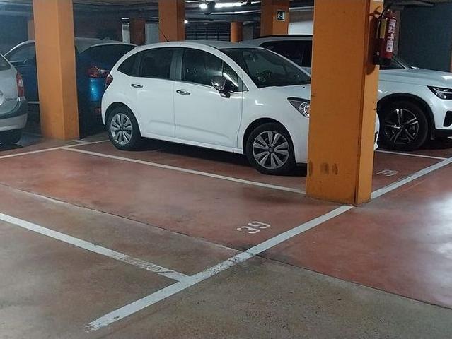 Garaje en alquiler en calle Antic de València, Barcelona, de 10 m² por 105