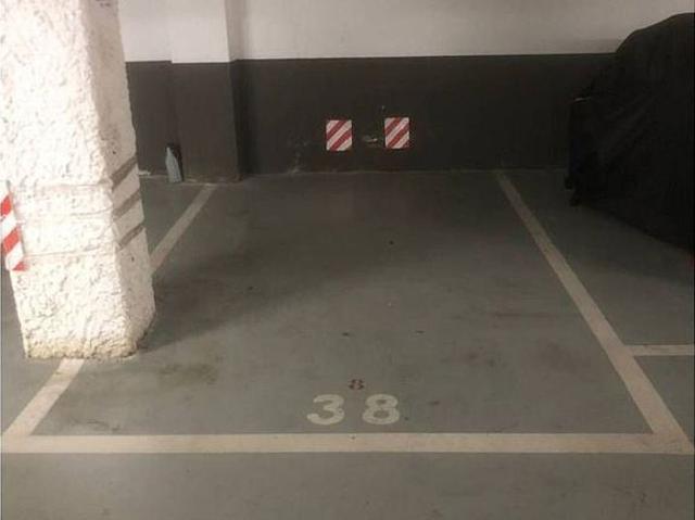 Garaje en alquiler en calle Alps, Sant Cugat del Vallès, de 4 m² por 90