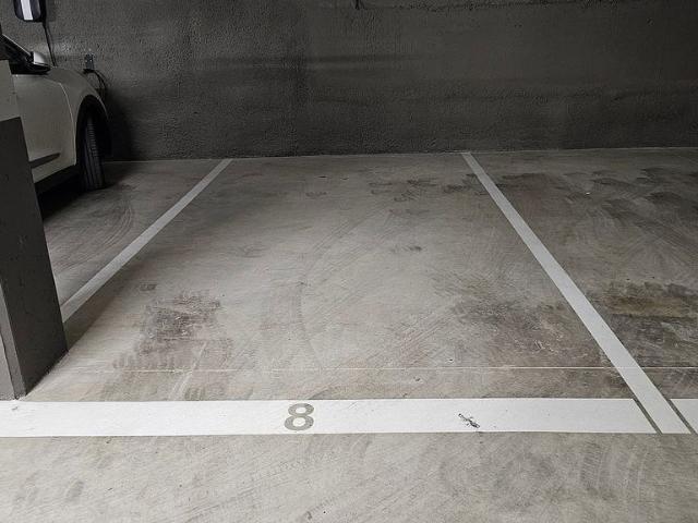 Garaje en alquiler en calle Baixada de la Glòria, Barcelona, de 11 m² por 120