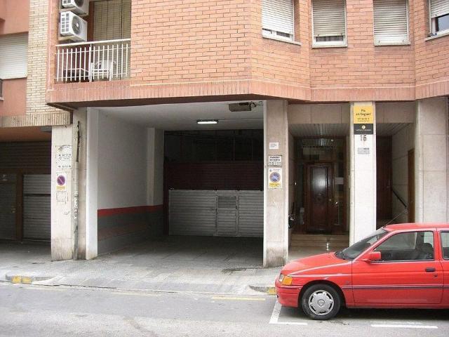 Garaje en alquiler en calle Gas del, Reus, de 2 m² por 15