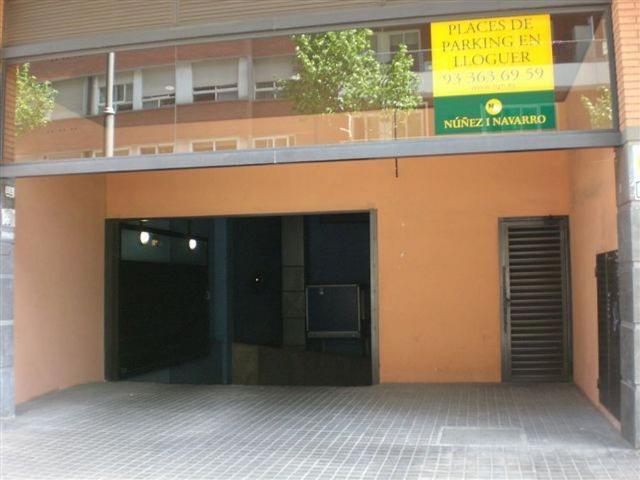 Garaje en alquiler en calle Gran Via de Les Corts Catalanes, Barcelona, de 11 m² por 95