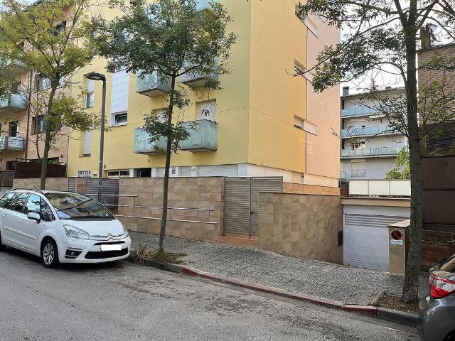 Garaje en alquiler en calle D'angel Serradell, Girona, de 4 m² por 30
