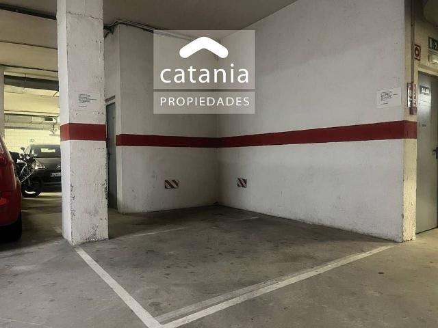 Garaje en alquiler en calle D'andalusía, Cambrils, de 10 m² por 70