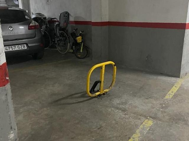 Garaje en alquiler en calle De Costa de Carbonell, Lloret de Mar, de 12 m² por 65