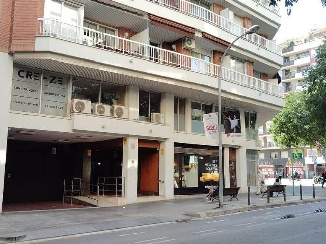 Garaje en alquiler en calle De Cartagena, Barcelona, de 3 m² por 35