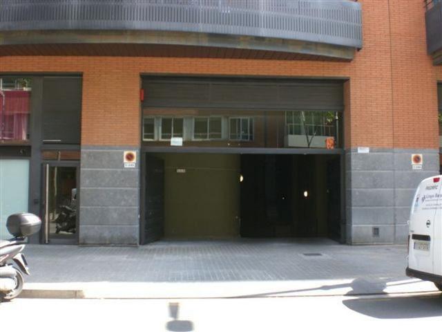 Garaje en alquiler en calle De Bilbao, Barcelona, de 4 m² por 35