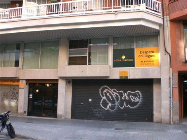 Garaje en alquiler en calle De Buenaventura Muñoz, Barcelona, de 9 m² por 80