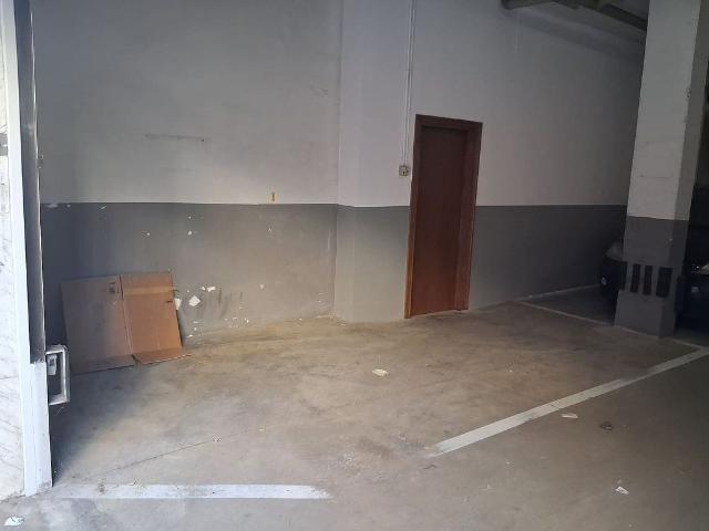Garaje en alquiler en calle De Galileu, Terrassa, de 12 m² por 95