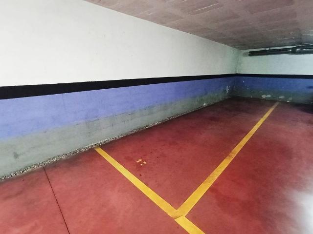 Garaje en alquiler en calle De Galileu, Terrassa, de 15 m² por 58
