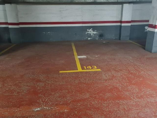 Garaje en alquiler en calle De Guipúscoa, Barcelona, por 100