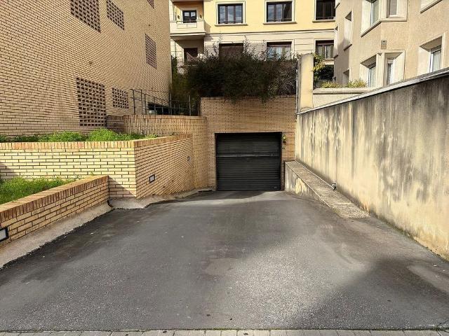 Garaje en alquiler en calle De Dalmases, Barcelona, de 12 m² por 135