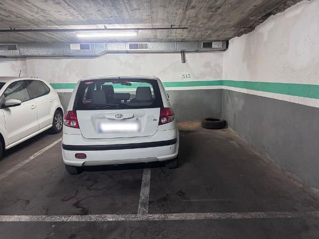Garaje en alquiler en calle De Jordi de Sant Jordi, Barcelona, de 8 m² por 100