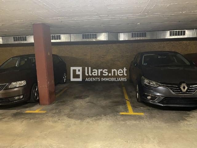 Garaje en alquiler en calle De Josep Llanza, Vilanova i La Geltrú, de 12 m² por 85