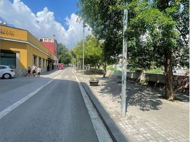 Garaje en alquiler en calle De L'orient, Cerdanyola del Vallès, de 12 m² por 70