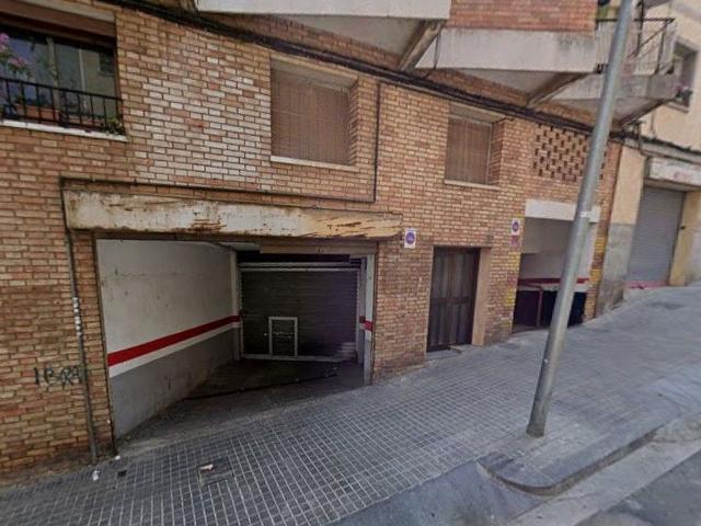 Garaje en alquiler en calle De L'autonomia, Badalona, por 95