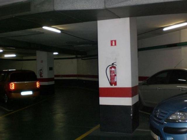 Garaje en alquiler en calle De la Diputació, Barcelona, de 4 m² por 42