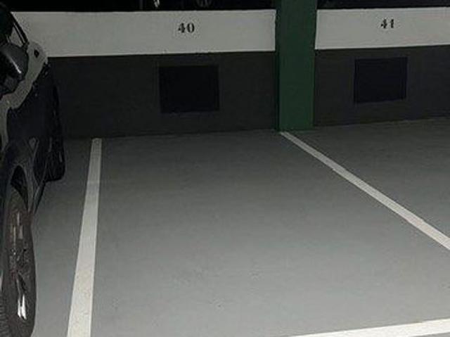 Garaje en alquiler en calle De la Diputació, Barcelona, de 9 m² por 120
