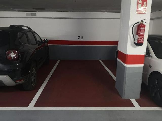 Garaje en alquiler en calle De la Diputació, Barcelona, de 12 m² por 125
