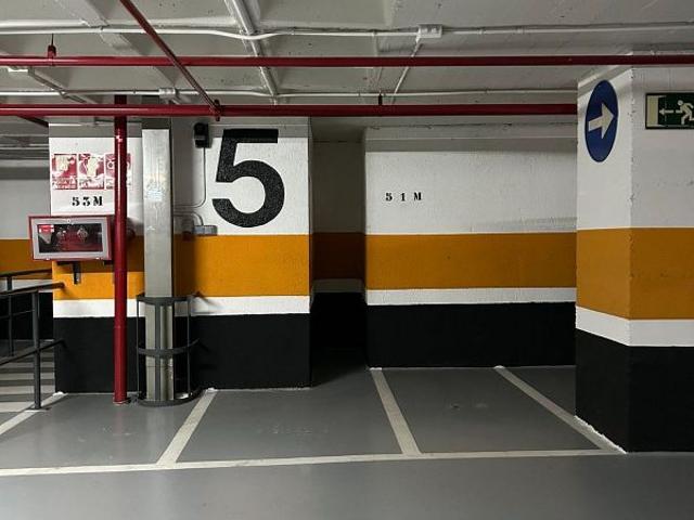 Garaje en alquiler en calle De la Indústria, Barcelona, de 7 m² por 35