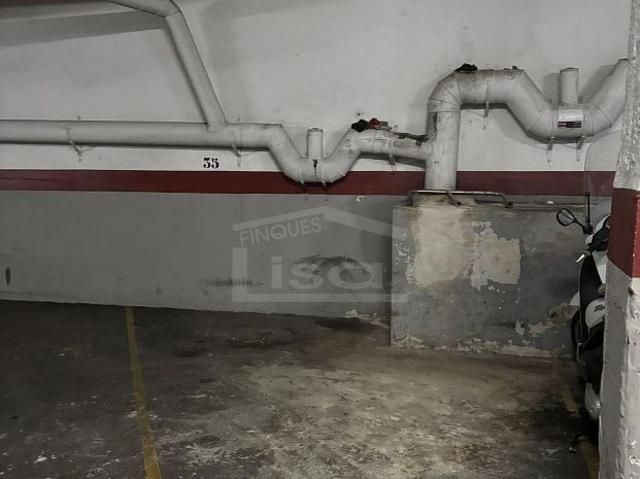 Garaje en alquiler en calle De la Indústria, Barcelona, de 9 m² por 30