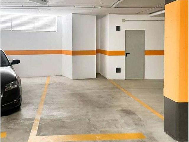 Garaje en alquiler en calle De la Mare de Déu del Pilar, Terrassa, de 12 m² por 85