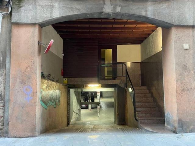 Garaje en alquiler en calle De la Ramada, Vic, de 4 m² por 30