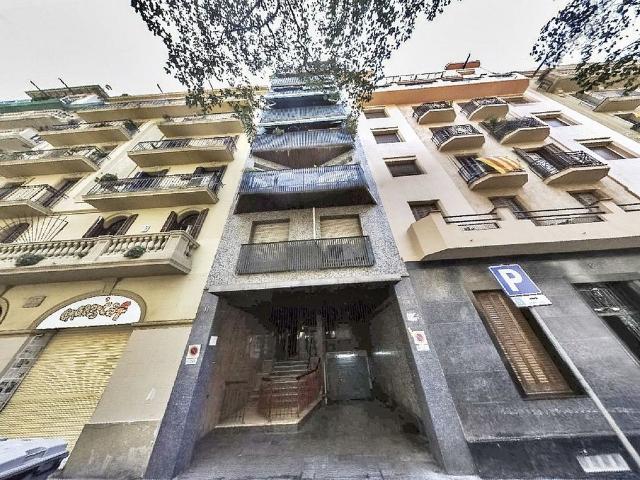 Garaje en alquiler en calle De Les Carolines, Barcelona, de 11 m² por 120