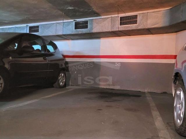 Garaje en alquiler en calle De Llorens i Barba, Barcelona, de 11 m² por 150