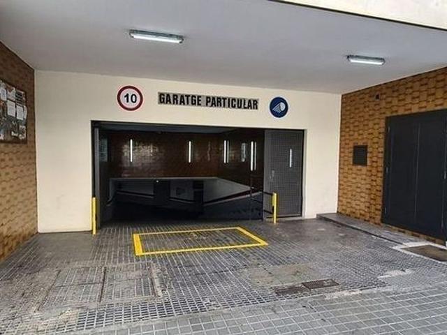 Garaje en alquiler en calle De Mallorca, Barcelona, de 7 m² por 90