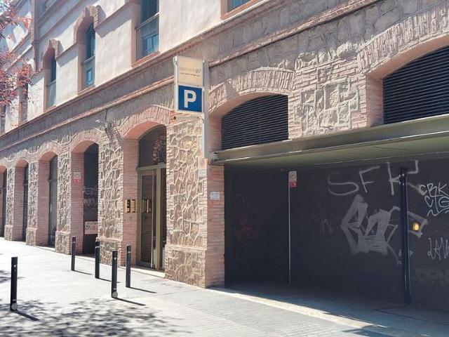 Garaje en alquiler en calle De Melcior de Palau, Barcelona, de 10 m² por 80